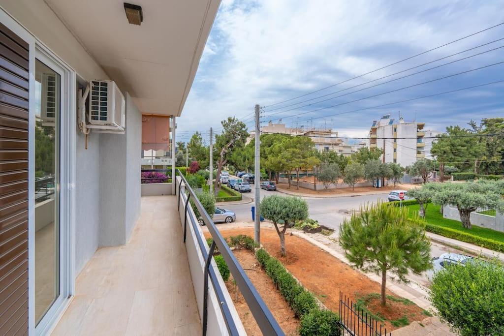 Peaceful 2 Bedroom In Glyfada Center Athén Kültér fotó